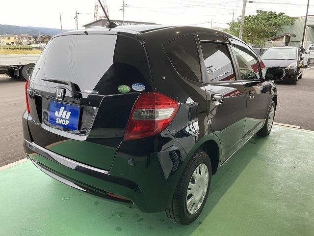 ホンダ フィット 黒 禁煙車の空車確認 100円レンタカー