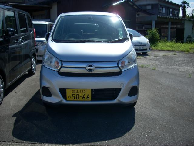 日産 デイズ車両画像