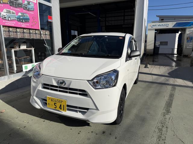 ダイハツ ミライース(541)ホワイト車両画像